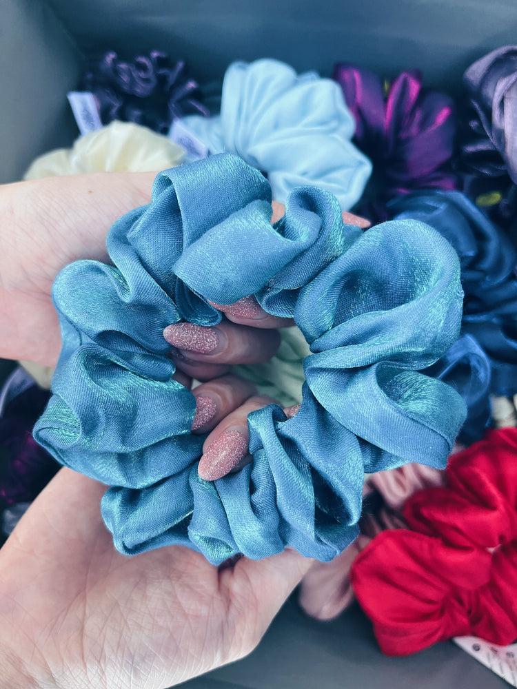 TURQUOISE