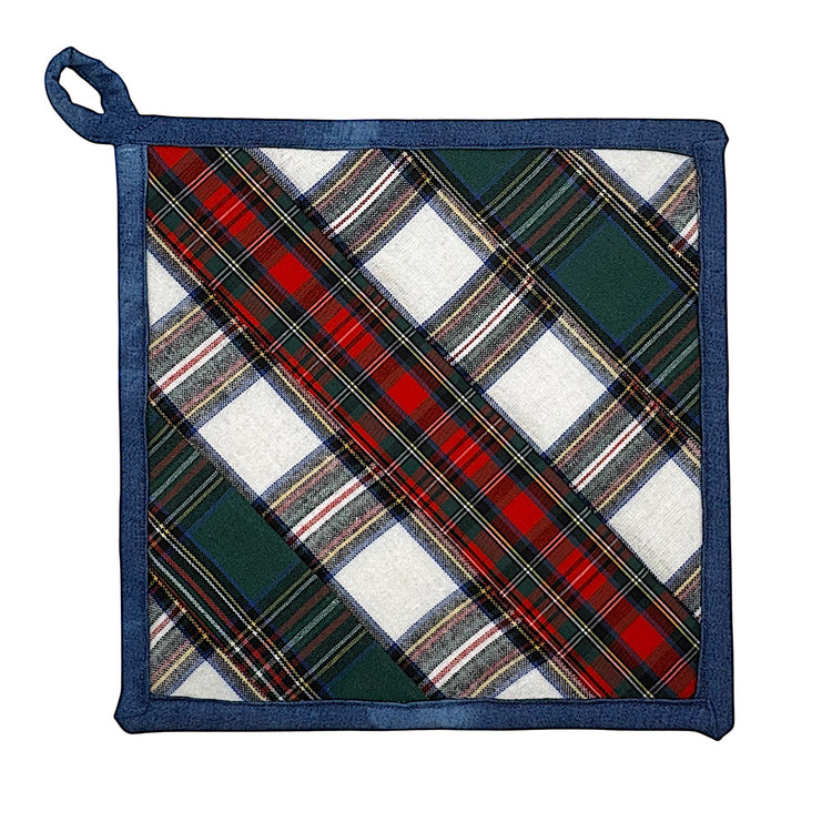 COZY PLAIDS Patchwork Pot Mat